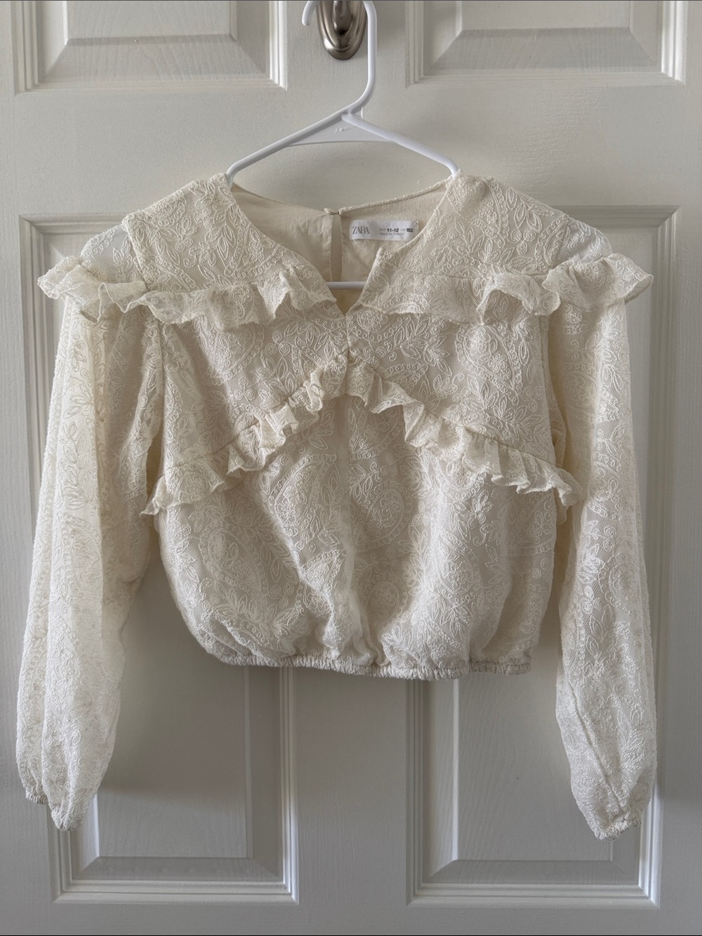 Zara Cream Lace Ruffle Long-Sleeve Blouse